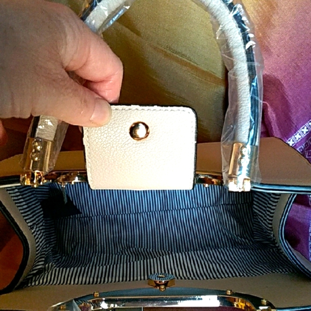 Badgley Mischka Taupe Satchel With Gold Hardware NEW W/TAGS - Picture 7 of 7